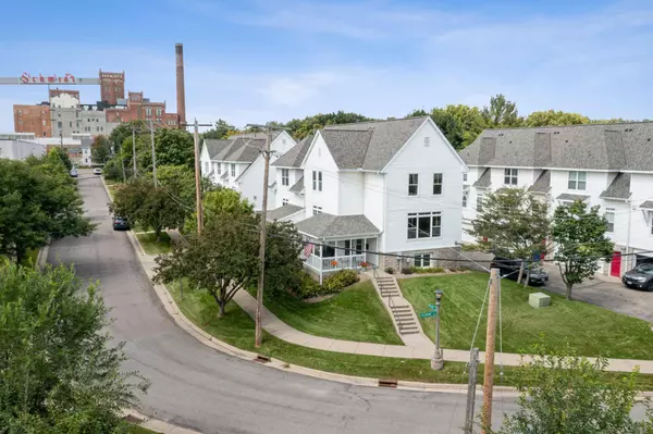 415 Colborne ST, Saint Paul, MN 55102