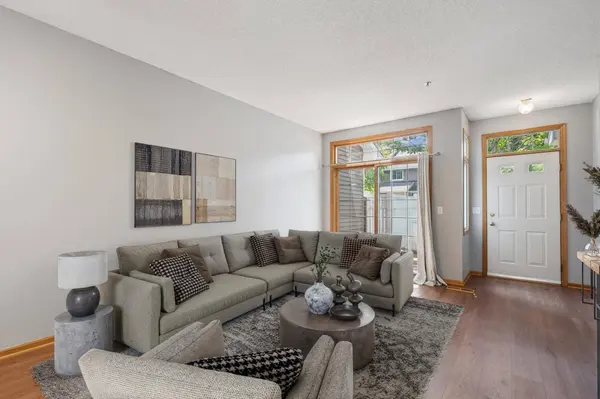 17850 Cobblestone WAY, Eden Prairie, MN 55347