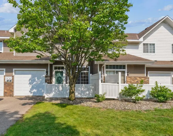 17850 Cobblestone WAY, Eden Prairie, MN 55347