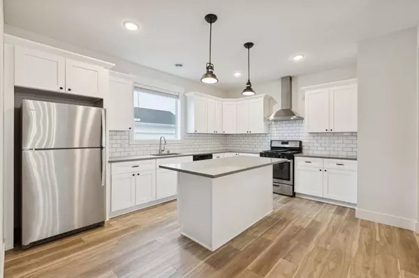 8689 Deerwood LN N, Maple Grove, MN 55369