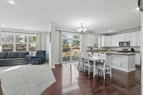 1832 Spring Creek DR, Carver, MN 55315