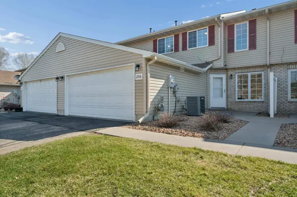 206 E Orchard ST, Belle Plaine, MN 56011