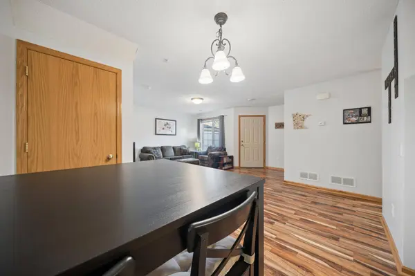 206 E Orchard ST, Belle Plaine, MN 56011