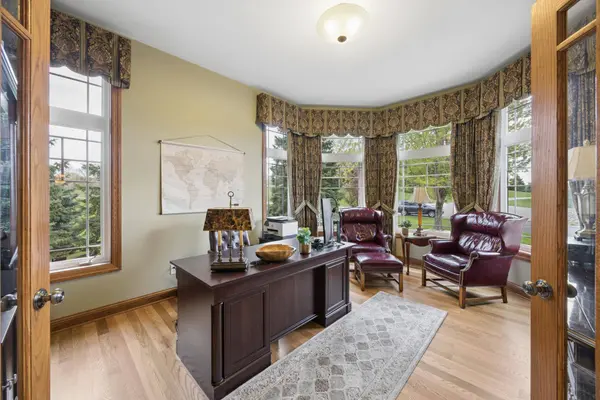 23840 Prairie CT, Belle Plaine, MN 56011