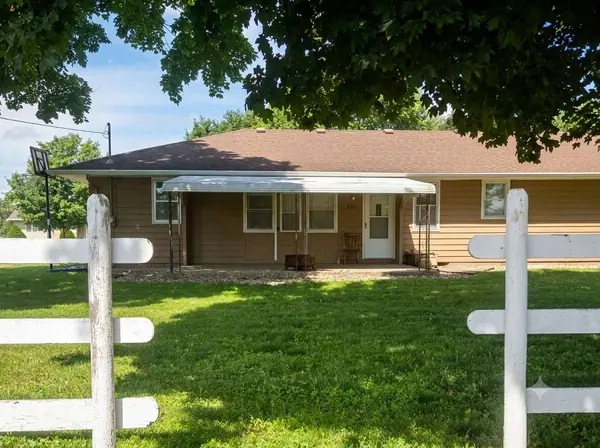 301 S Walnut ST, Belle Plaine, MN 56011