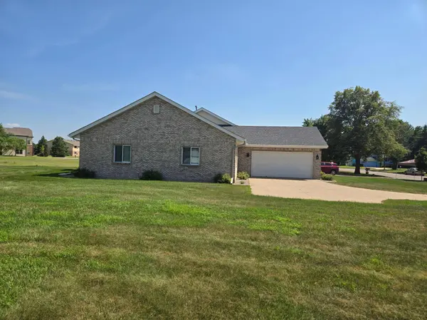 111 S West ST, Belle Plaine, MN 56011