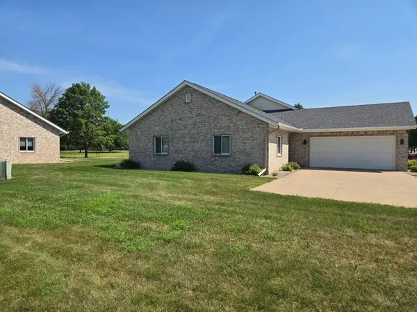 111 S West ST, Belle Plaine, MN 56011