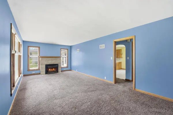 129 S Morningside DR, Le Sueur, MN 56058