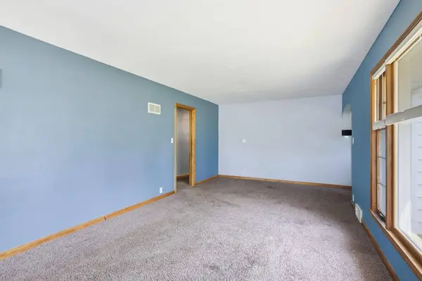 129 S Morningside DR, Le Sueur, MN 56058