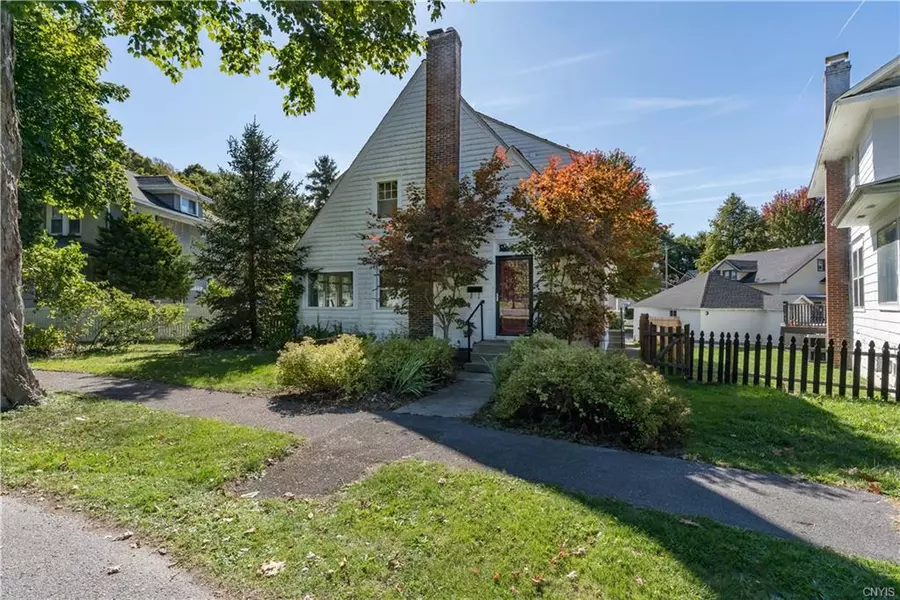 312 W Park Dr, Watertown, NY 13601-3817