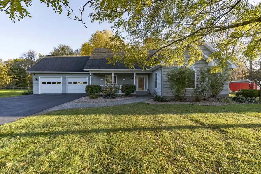 23200 Gardner Dr, Watertown, NY 13601-5138