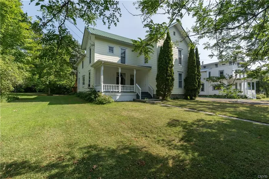 19 Antwerp St, Philadelphia, NY 13673-4156