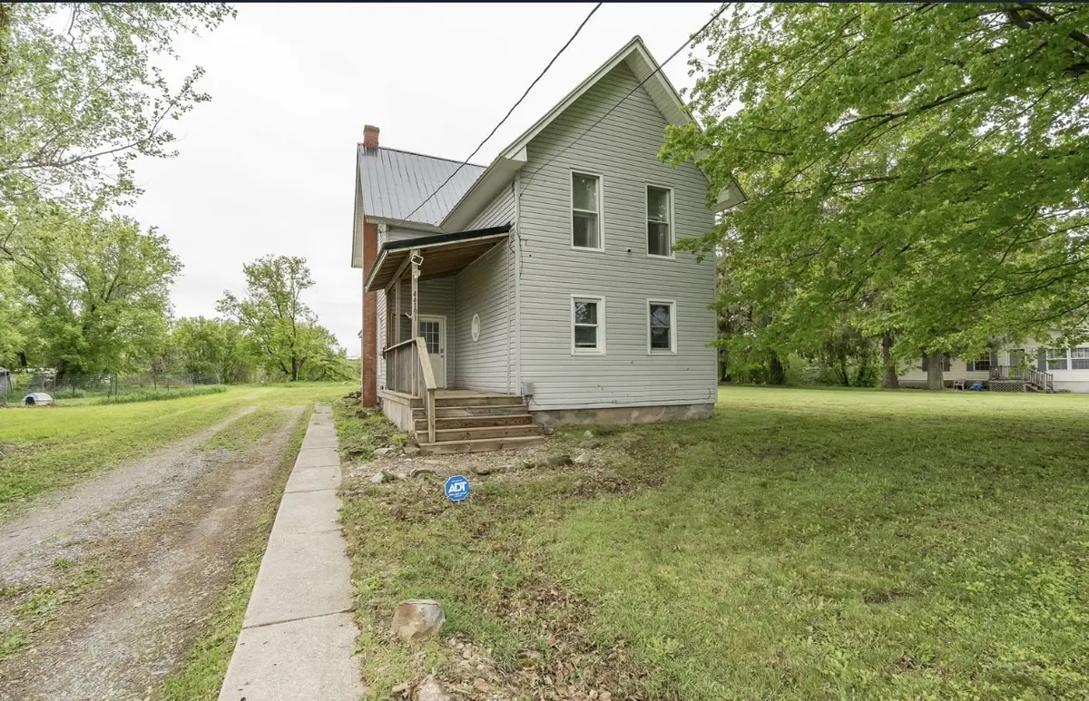 44191 Lime St, Natural Bridge, NY 13665-3129