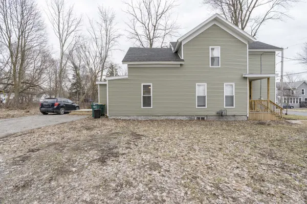 244 N Rutland St, Watertown, NY 13601-2835