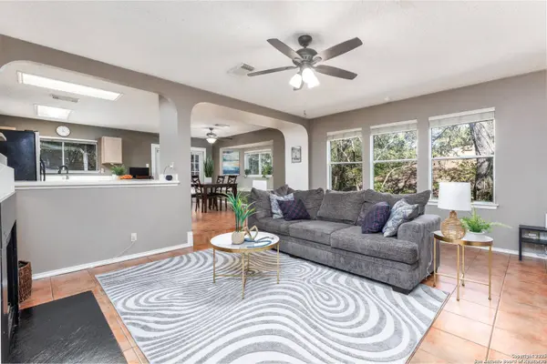 16111 Walnut Creek, San Antonio, TX 78247