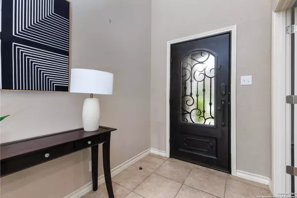 25555 Sioux Springs, San Antonio, TX 78261