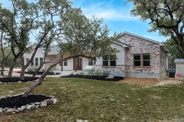 3760 Ridgeway Dr, San Antonio, TX 78259