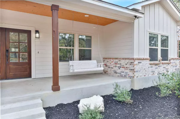 3760 Ridgeway Dr, San Antonio, TX 78259