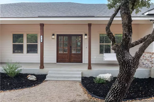 3760 Ridgeway Dr, San Antonio, TX 78259