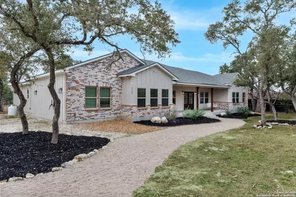 3760 Ridgeway Dr, San Antonio, TX 78259