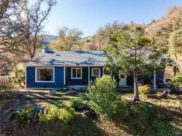 210 Bourbon LN, Ukiah, CA 95482