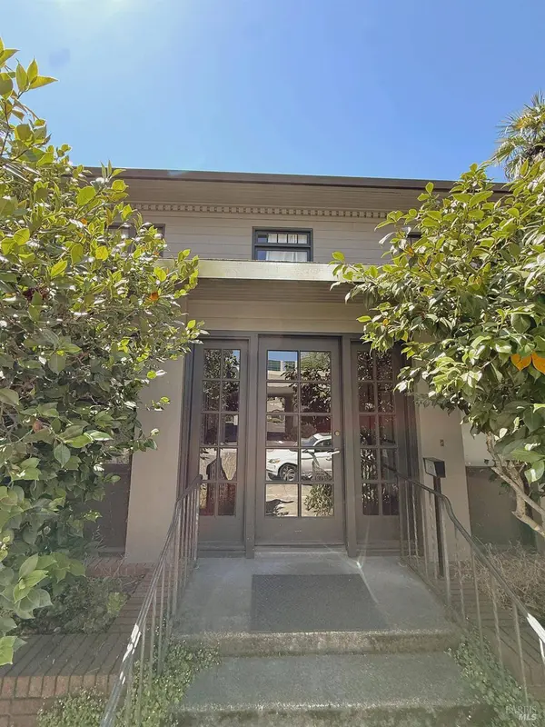 W 215 Standley ST, Ukiah, CA 95482
