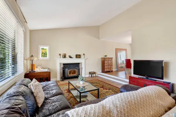 2226 Pimlico WAY, Santa Rosa, CA 95401