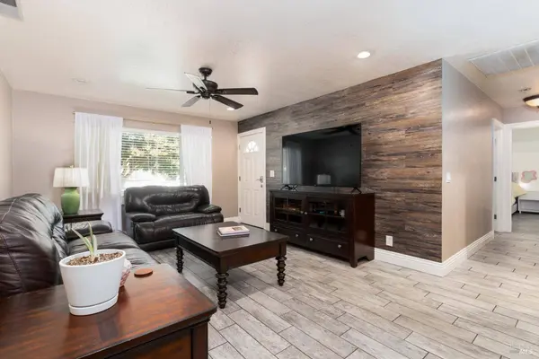 103 Thompson AVE, Ukiah, CA 95482