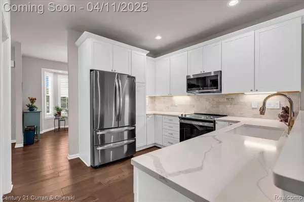 48442 EASTBRIDGE Drive, Canton Twp, MI 48188