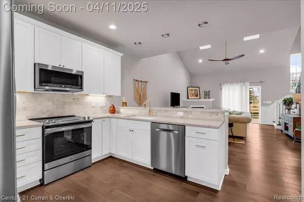 48442 EASTBRIDGE Drive, Canton Twp, MI 48188