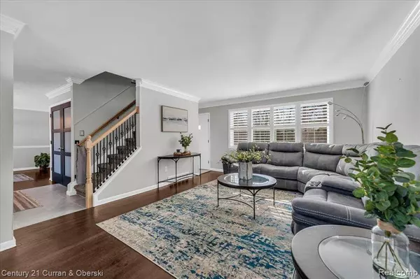 136 E HICKORY GROVE Road, Bloomfield Hills, MI 48304