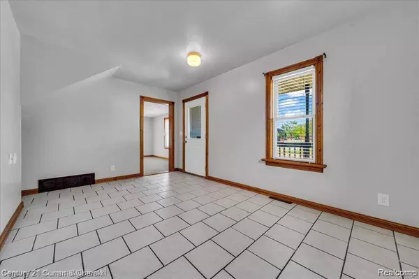 59 E Pleasant Street, River Rouge, MI 48218