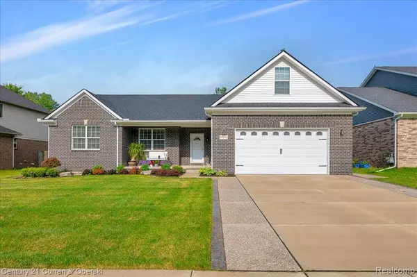 21150 Bryce Court, Brownstown Twp, MI 48174