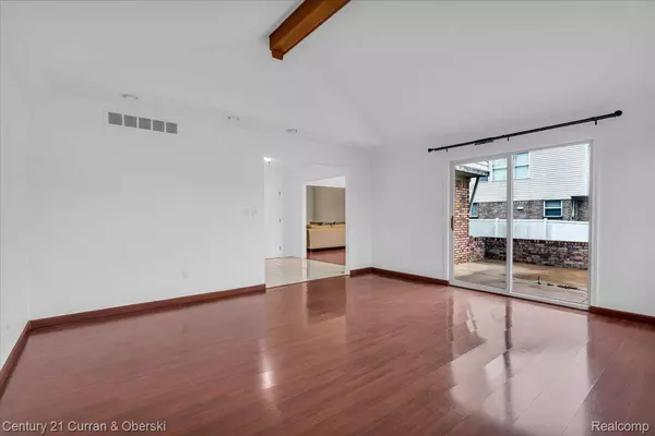 23264 Oakleigh AVE, Trenton, MI 48183