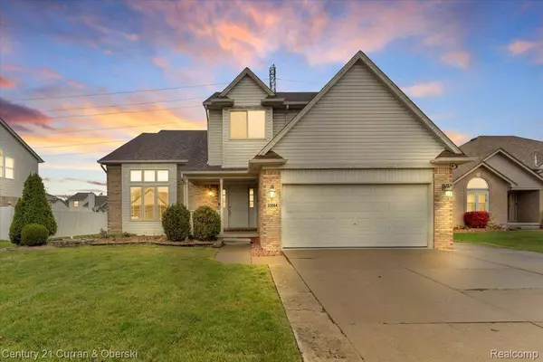 23264 Oakleigh AVE, Trenton, MI 48183