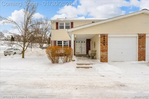 42154 Farragut CT, Northville, MI 48167