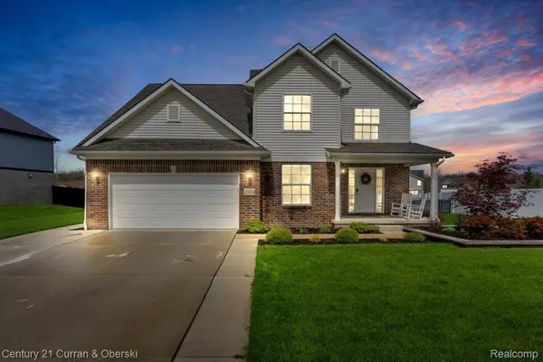 27070 Celtic DR, Flatrockcity_wayne, MI 48134