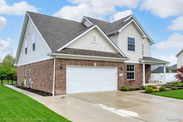 27070 Celtic DR, Flatrockcity_wayne, MI 48134