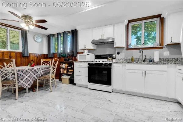 15110 Hanfor AVE, Allen Park, MI 48101