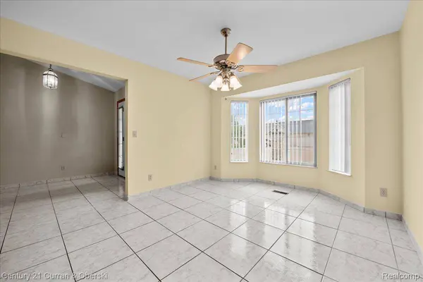 1620 Tony CT, Frenchtown Township, MI 48162
