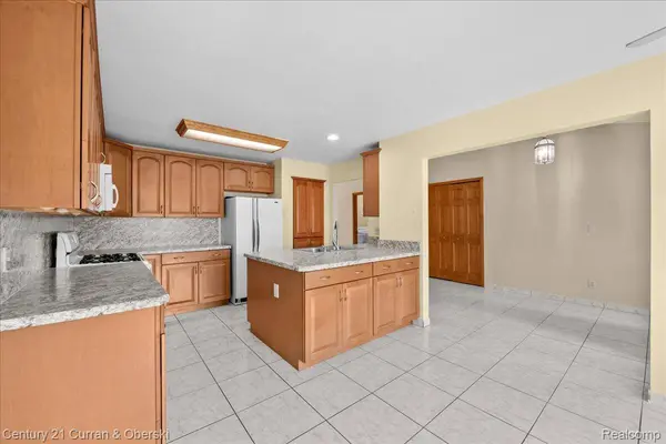 1620 Tony CT, Frenchtown Township, MI 48162