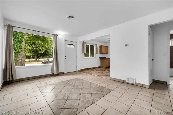 2521 Fisher ST, Melvindale, MI 48122