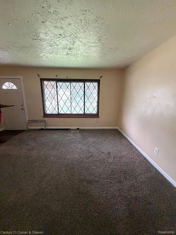28973 Annapolis RD, Westland, MI 48186