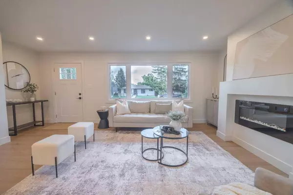 15 Hoover PL Southwest, Calgary, AB t2v 3g5