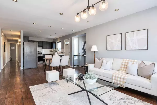 90 Elizabeth WAY SE, Airdrie, AB T4B 2H6