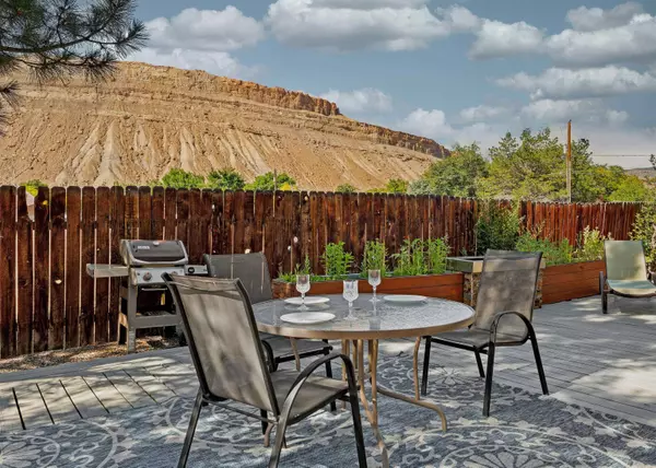 512 Crawford Lane, Palisade, CO 81526