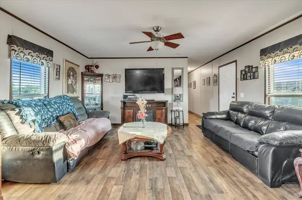 189 Terry LN, Mcloud, OK 74801