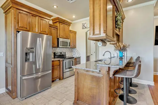 2500 Kadlan DR, El Reno, OK 73036