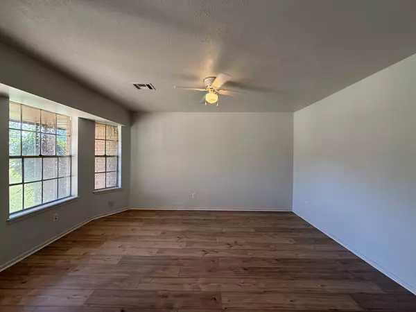 Oklahoma City, OK 73114-5113,1313 NW 105th St