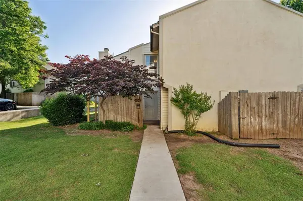 830 Cardinal Creek BLVD, Norman, OK 73072